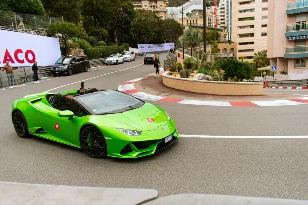 אסטיאוואי קזינו אפליקציית Android/iOS